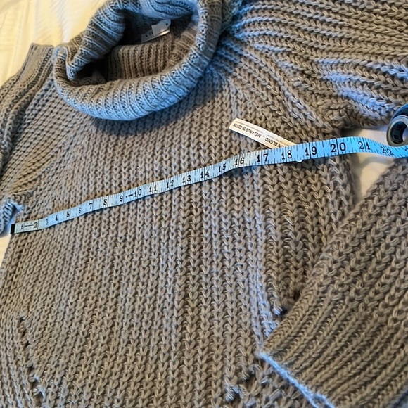 Cloth by Design Women's Long Sleeve Pointelle Turtleneck Sweater - Picture 9 of 9